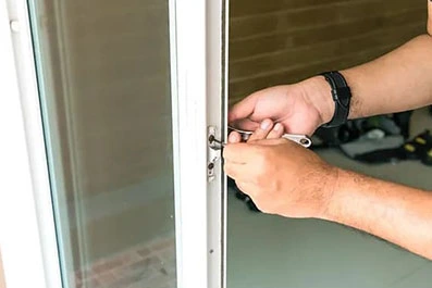 GLASS DOOR REPAIR